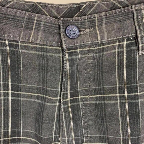 7 for $25 sale 🌟 Wrangler Men's Gray Black 100% Cotton Plaid Cargo Shorts 32 - Picture 6 of 10